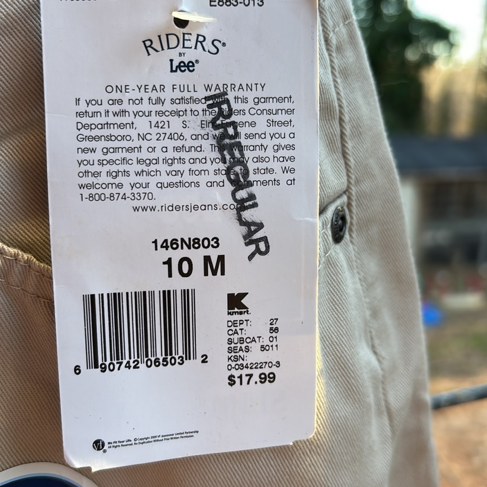 NWT Riders by Lee Tan Khaki Bermuda Shorts Instantly Slims You Irregular 10 M - Picture 5 of 16